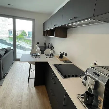 Luxury 2023 Flat In Center With Terrace & Parking- Cd4 *