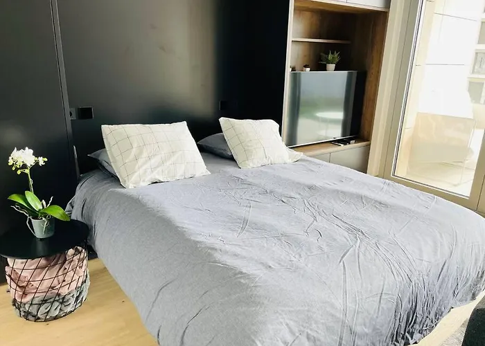 شقة Luxury 2023 Flat In Center With Terrace & Parking- Cd4